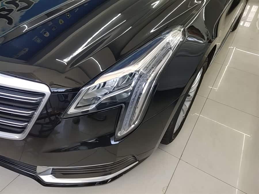 Cadillac XTS 2018 — фото 23