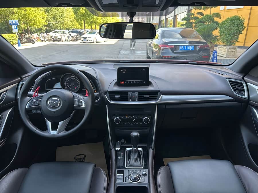Mazda CX-4 2016 — фото 13