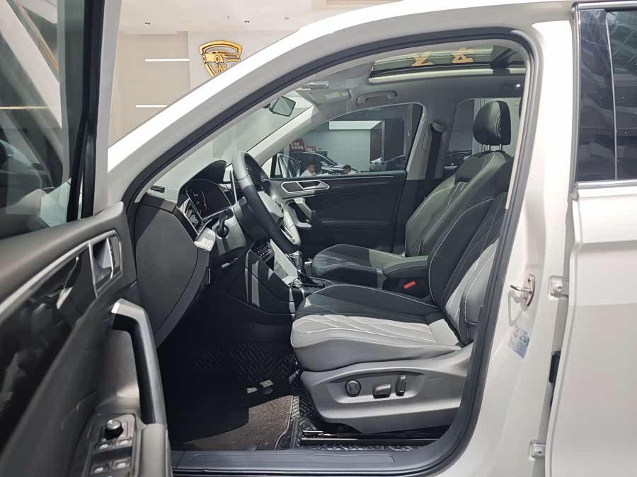 Volkswagen Tiguan L 2022