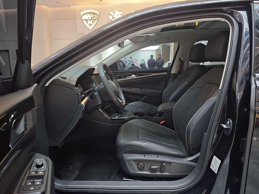 Volkswagen Passat 2024