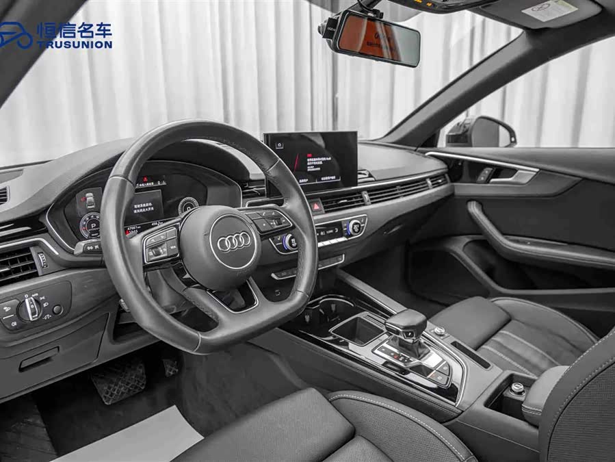 Audi A4L 2023 — фото 12