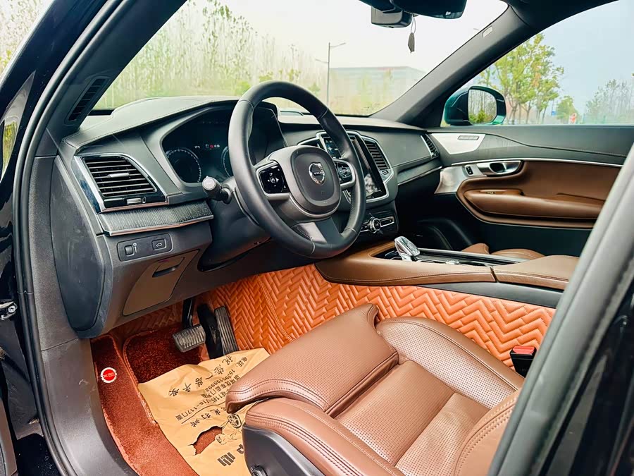 Volvo XC90 2021