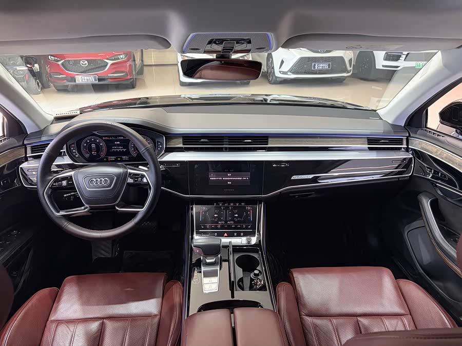 Audi A8 2018 — фото 11