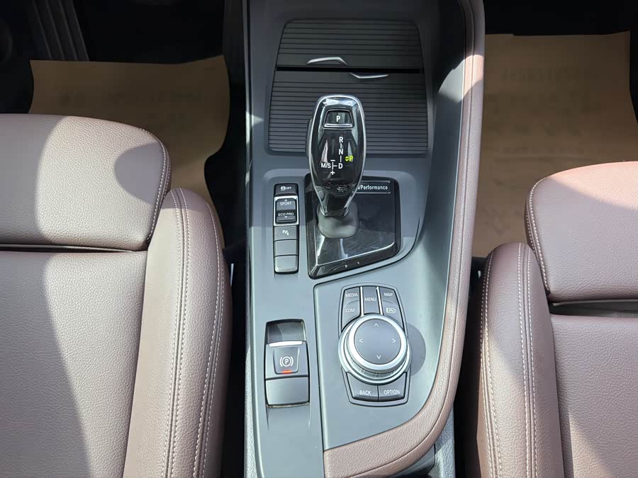 BMW X1 2022 — фото 15