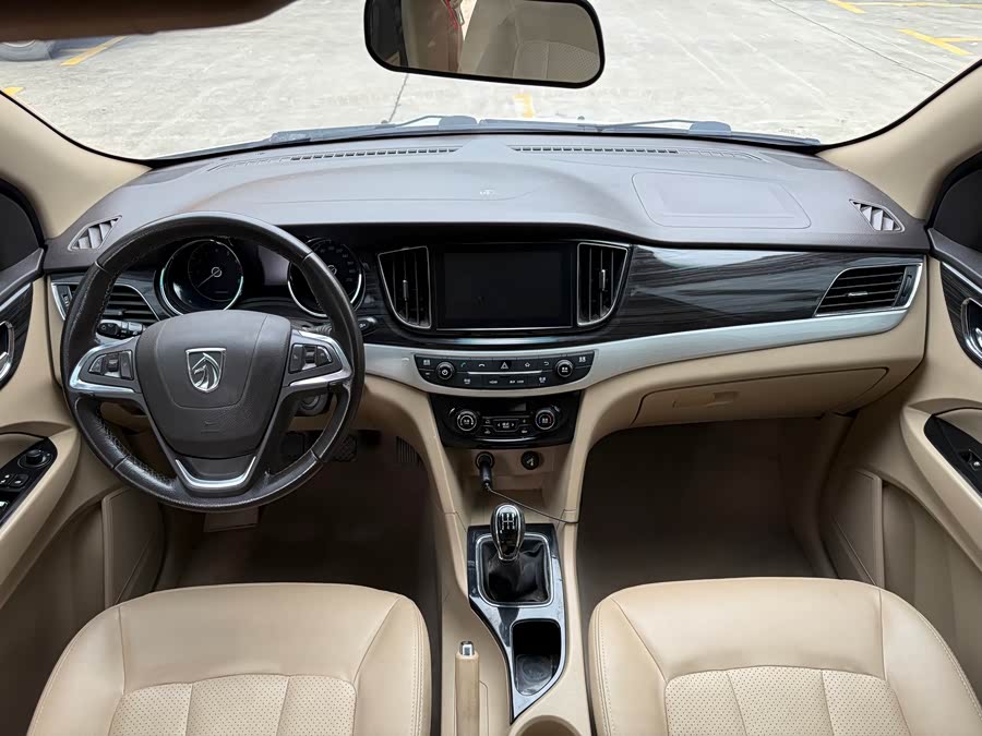 Baojun 730 2016