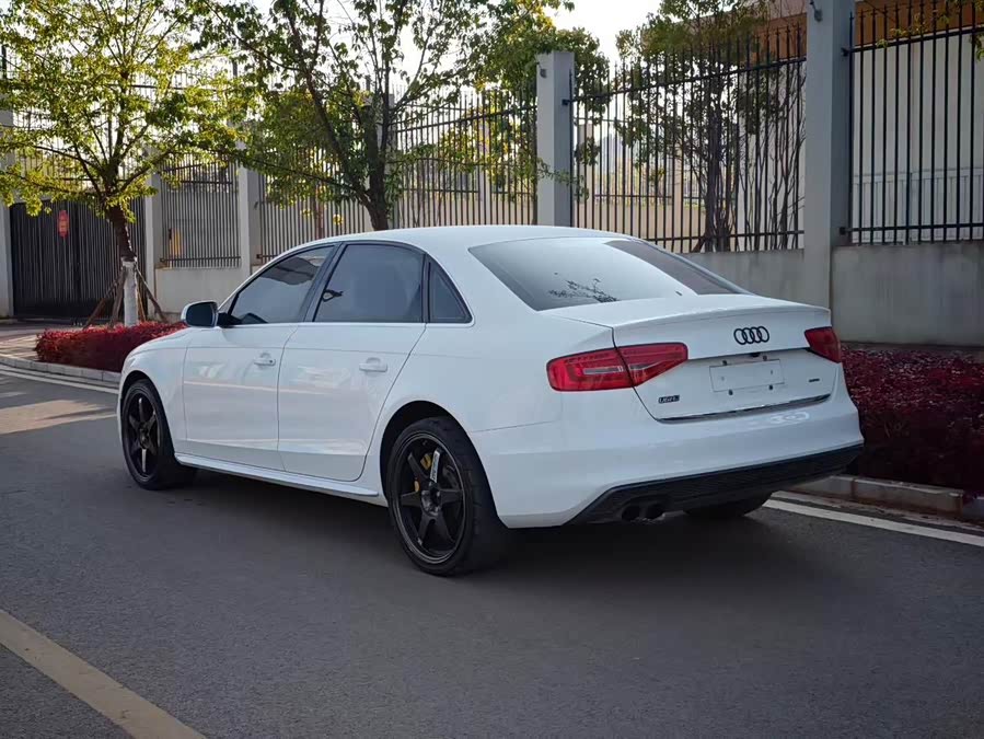 Audi A4L 2015 — фото 9