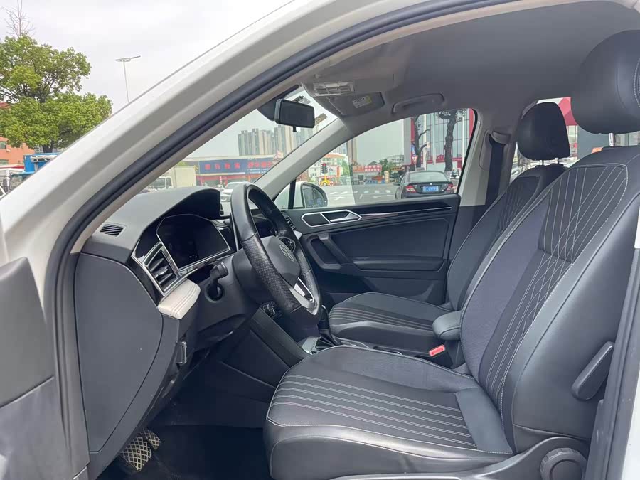 Volkswagen Tiguan L 2022