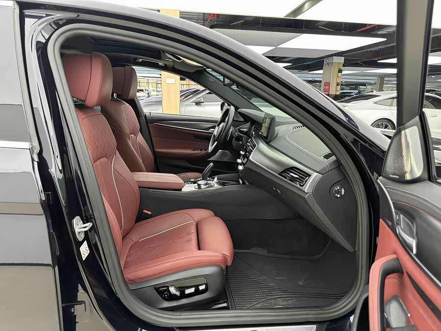 BMW 5 Series 2023