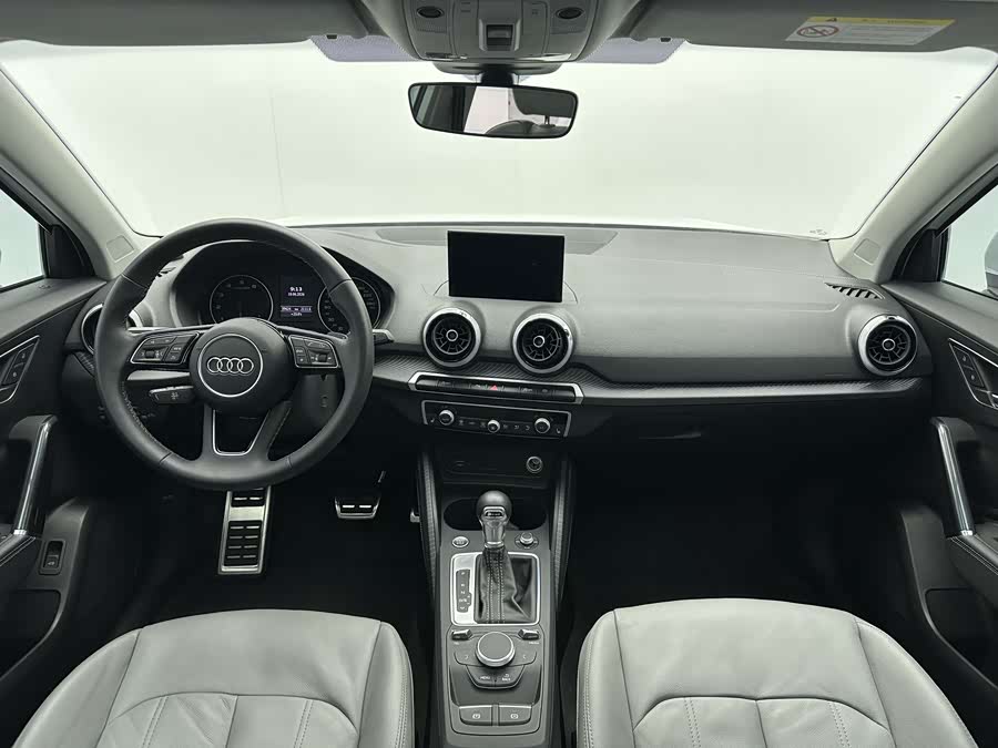 Audi Q2L 2022