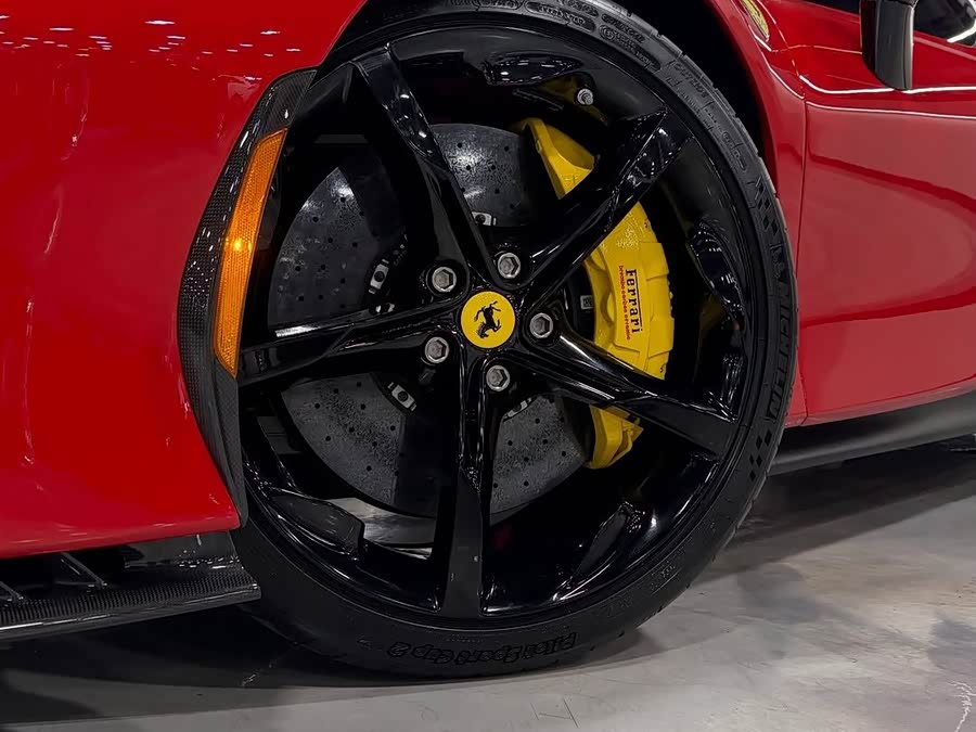 Ferrari SF90 2021