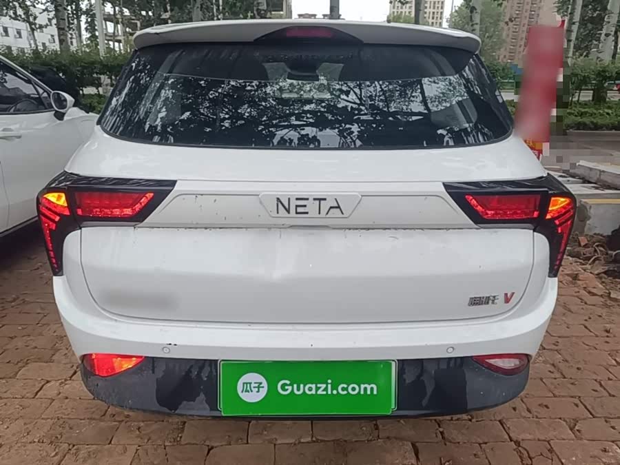 Neta V 2021