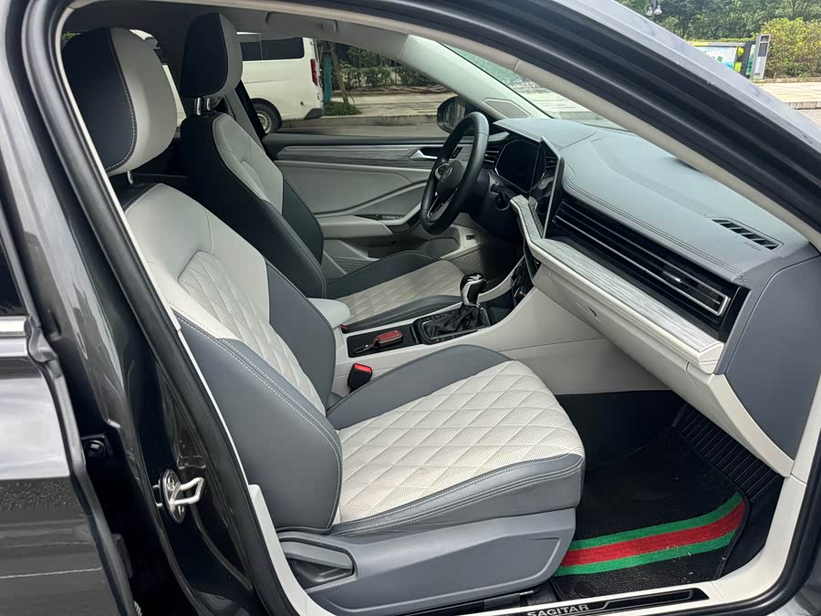 Volkswagen Sagitar 2023