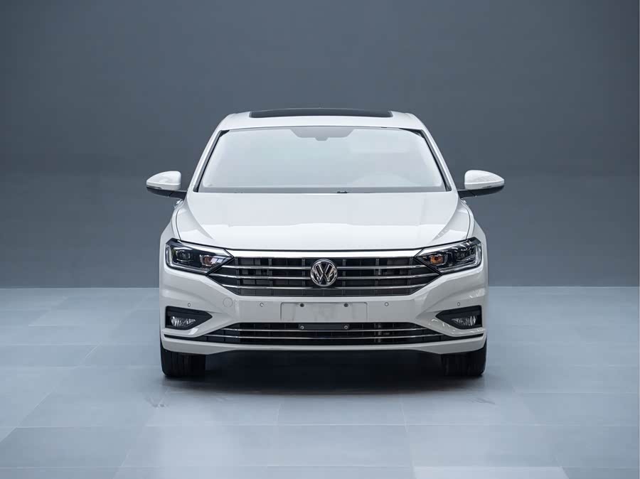 Volkswagen Sagitar 2022