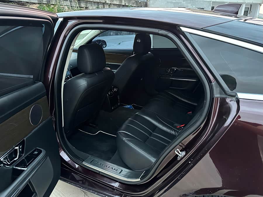 Jaguar XJ 2018