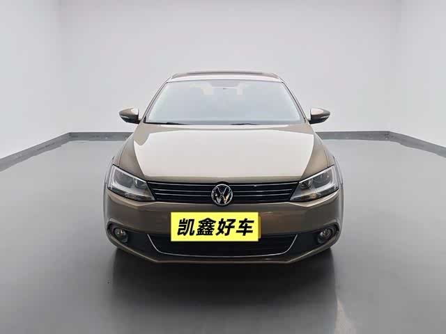 Volkswagen Sagitar 2014