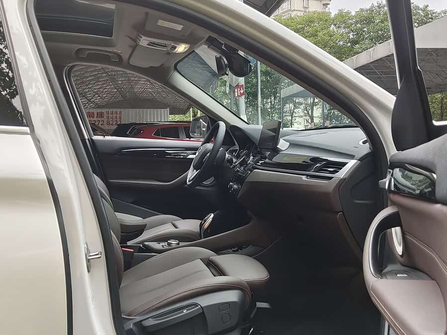 BMW X1 2022 — фото 14