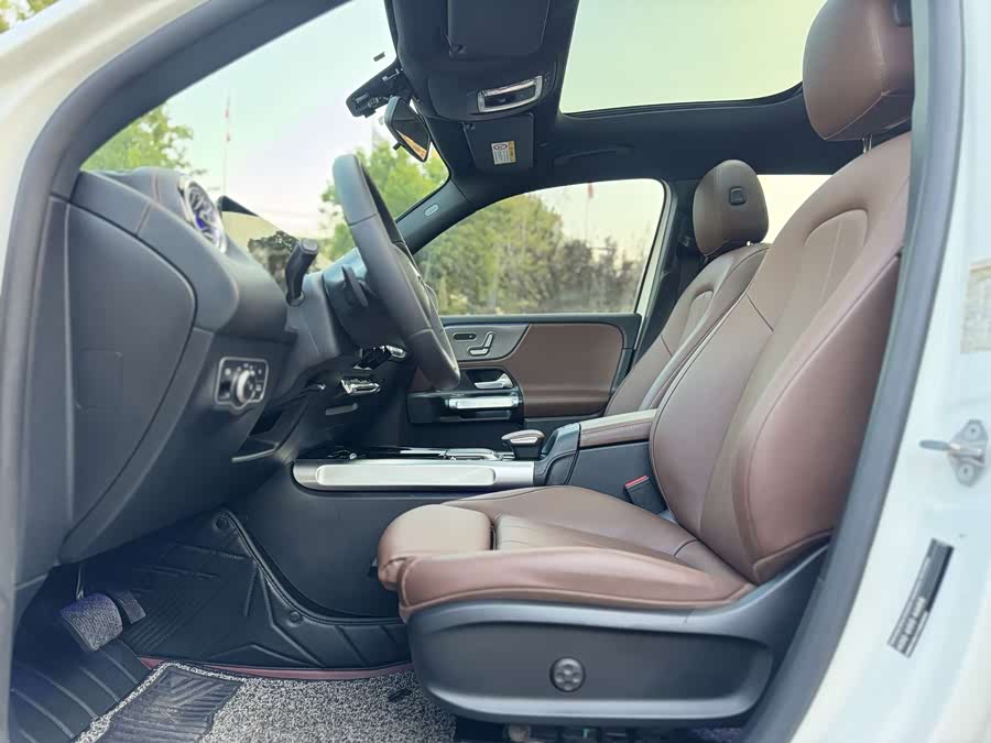 Mercedes-Benz GLB 2020