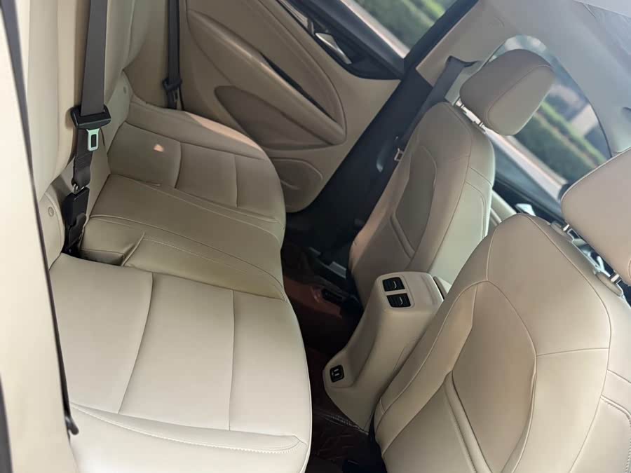 Buick Regal 2021