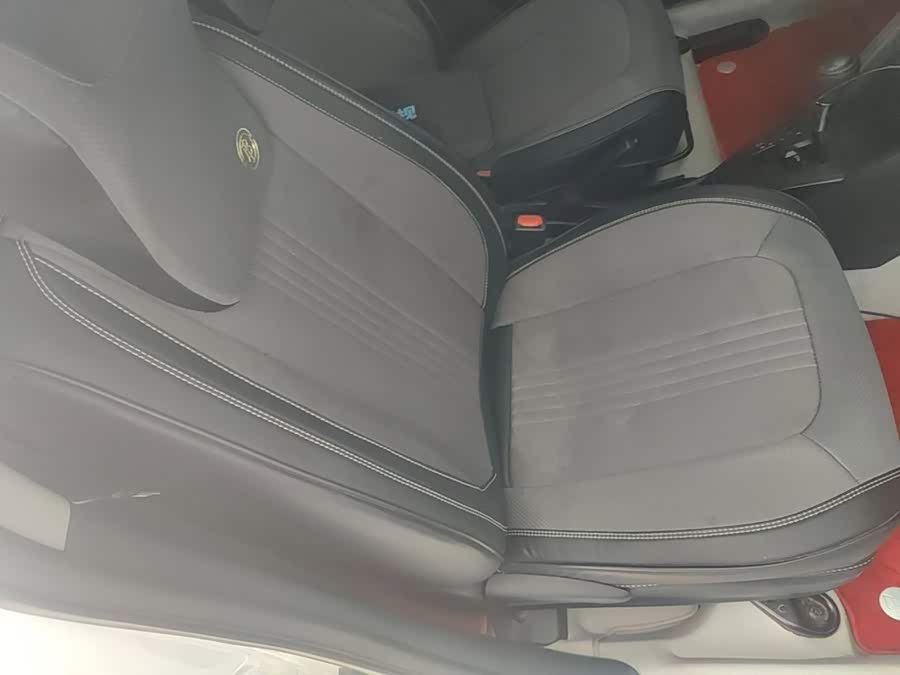 Toyota Yaris L 2016 — фото 25