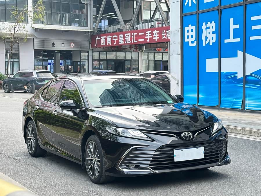 Toyota Camry 2021