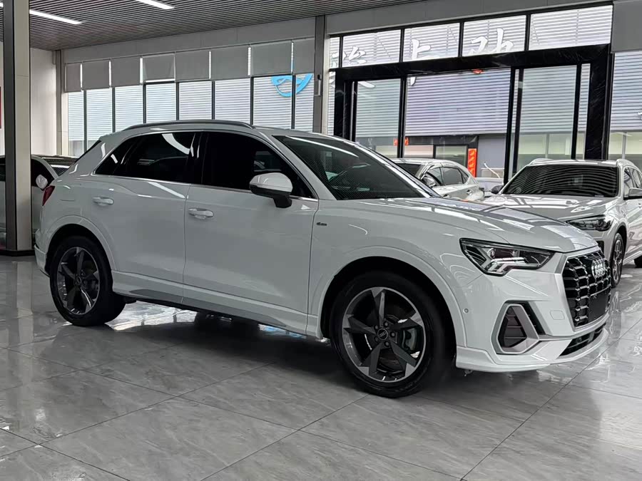 Audi Q3 2022