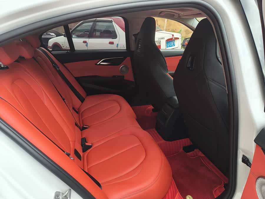 BMW 1 Series 2021