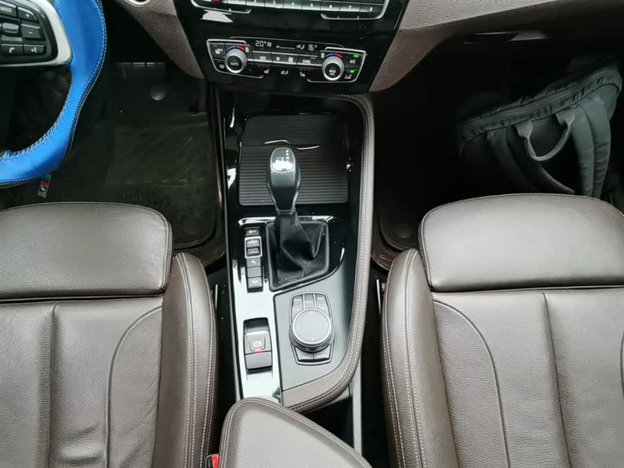 BMW X1 2018 — фото 14