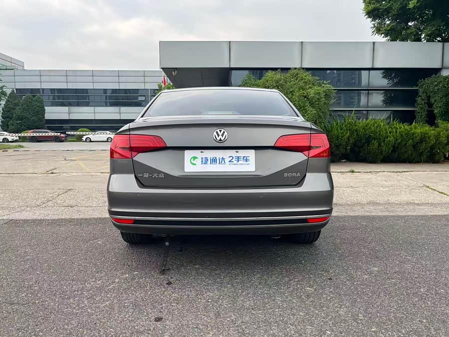 Volkswagen Bora 2016