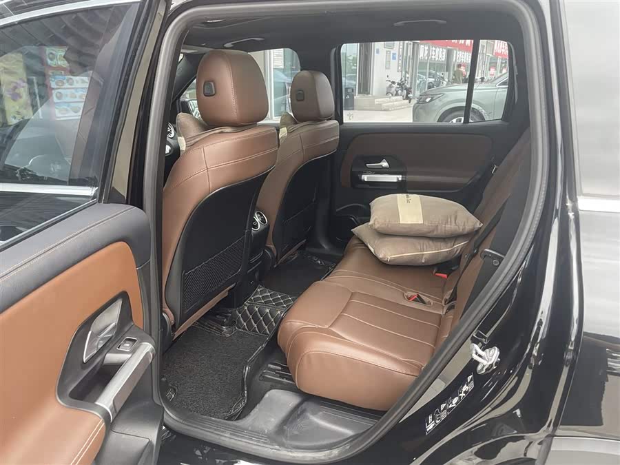 Mercedes-Benz GLB 2021