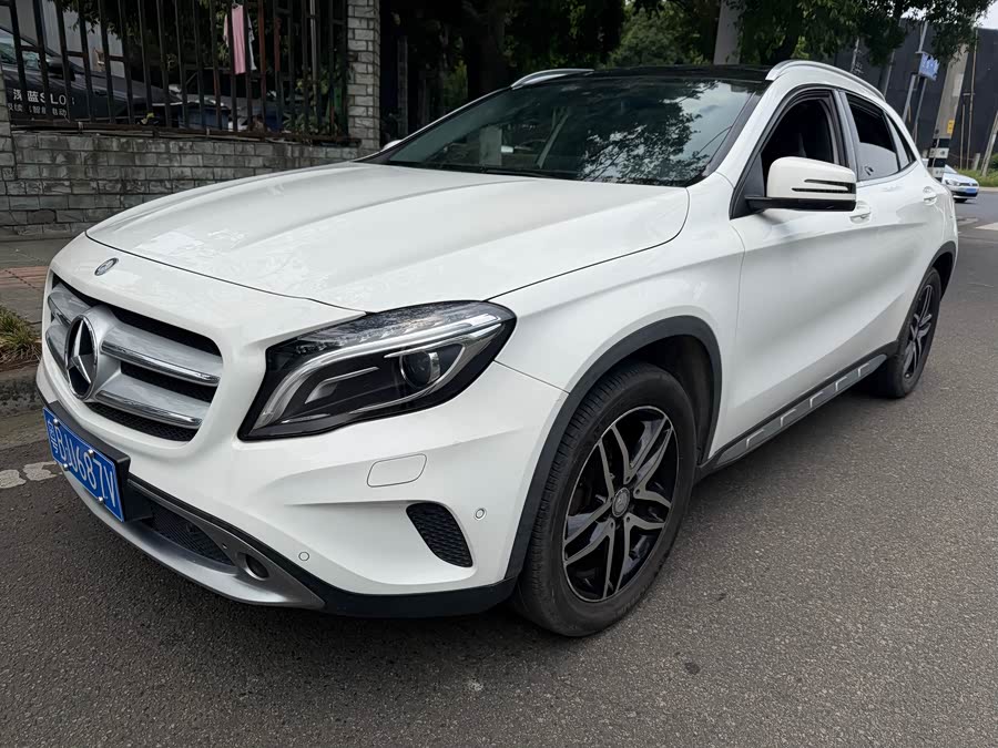 Mercedes-Benz GLA 2016
