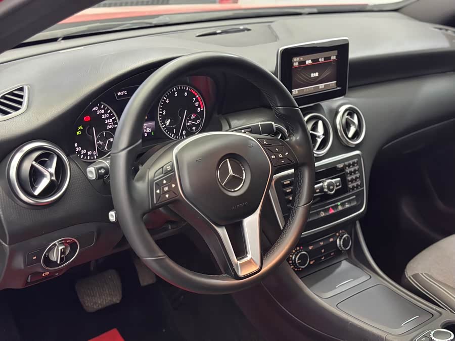 Mercedes-Benz A-Class 2016