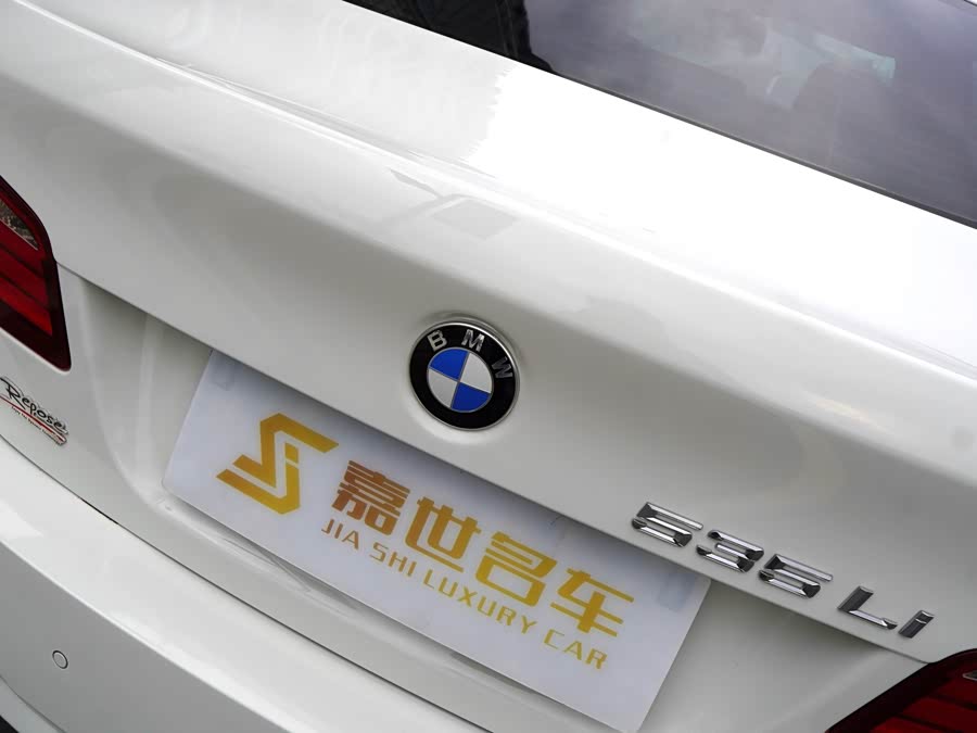 BMW 5 Series 2013 — фото 29