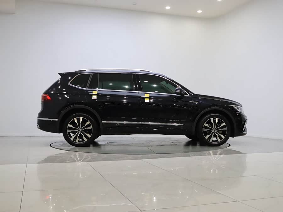 Volkswagen Tiguan L 2022