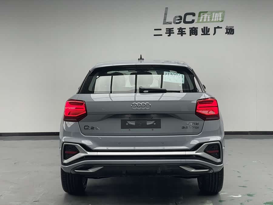 Audi Q2L 2025