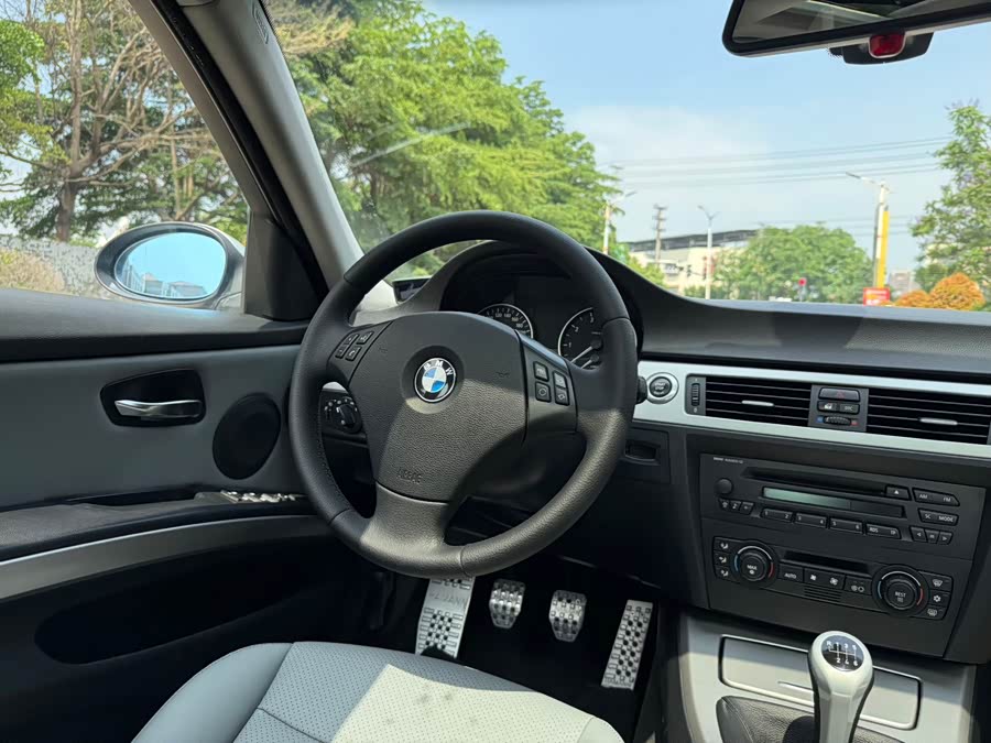 BMW 3 Series 2005 — фото 20