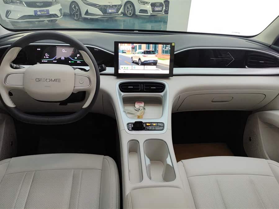 Geely Galaxy Starwish 2025 — фото 13