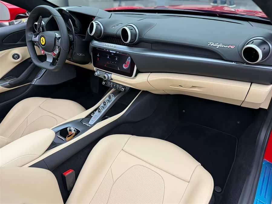 Ferrari Portofino 2021 — фото 11
