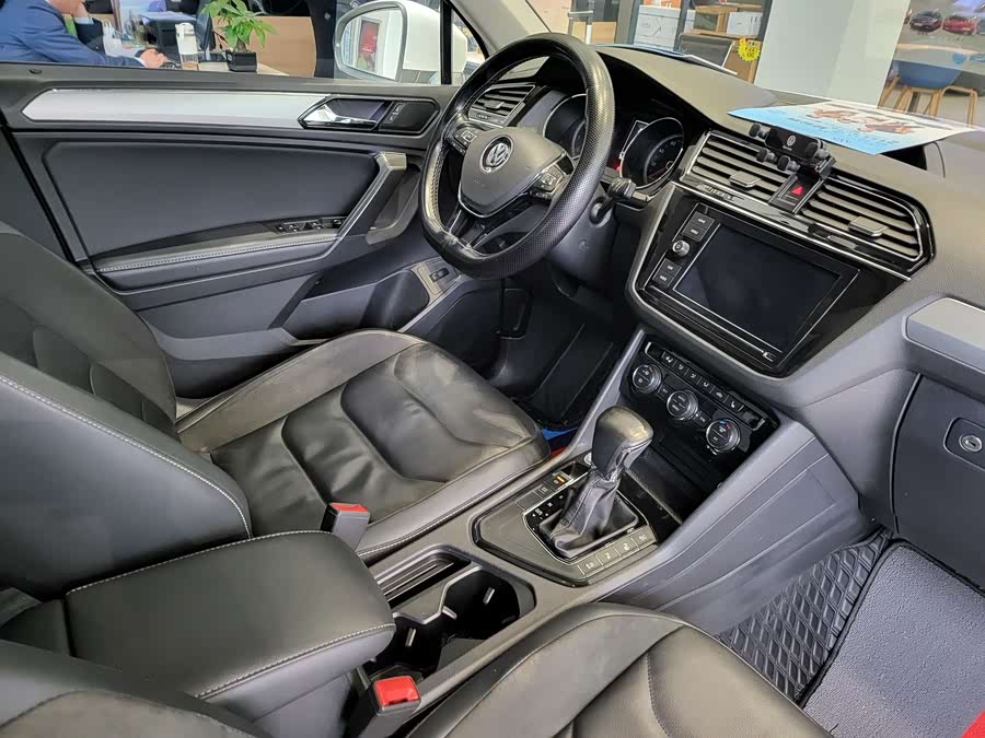 Volkswagen Tiguan L 2019