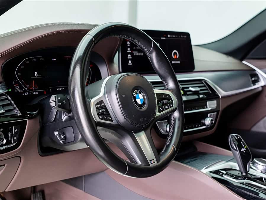 BMW 5 Series 2021 — фото 12