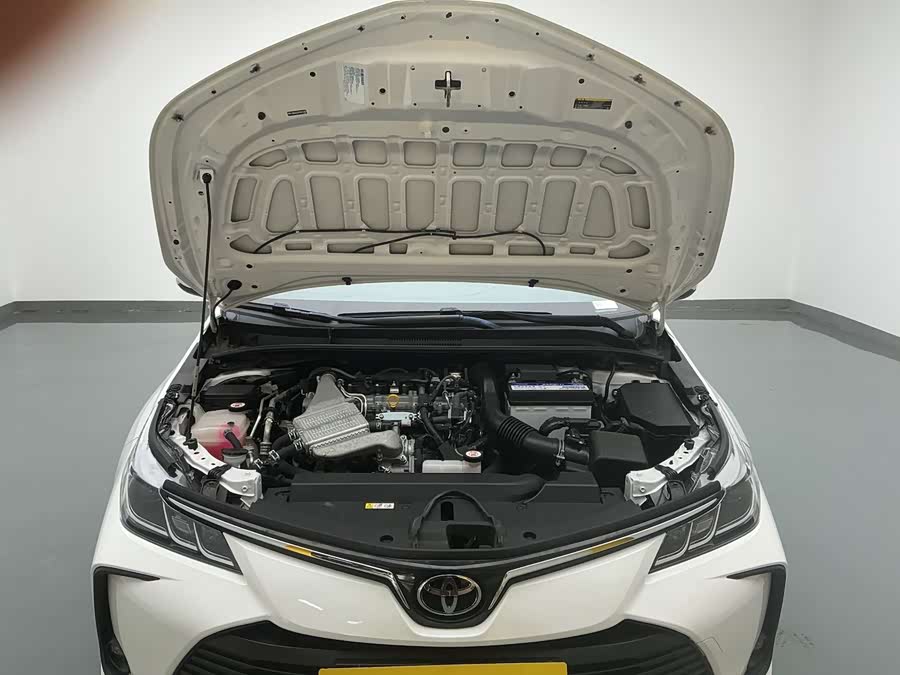 Toyota Corolla 2023 — фото 15