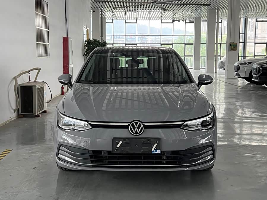 Volkswagen Golf 2021