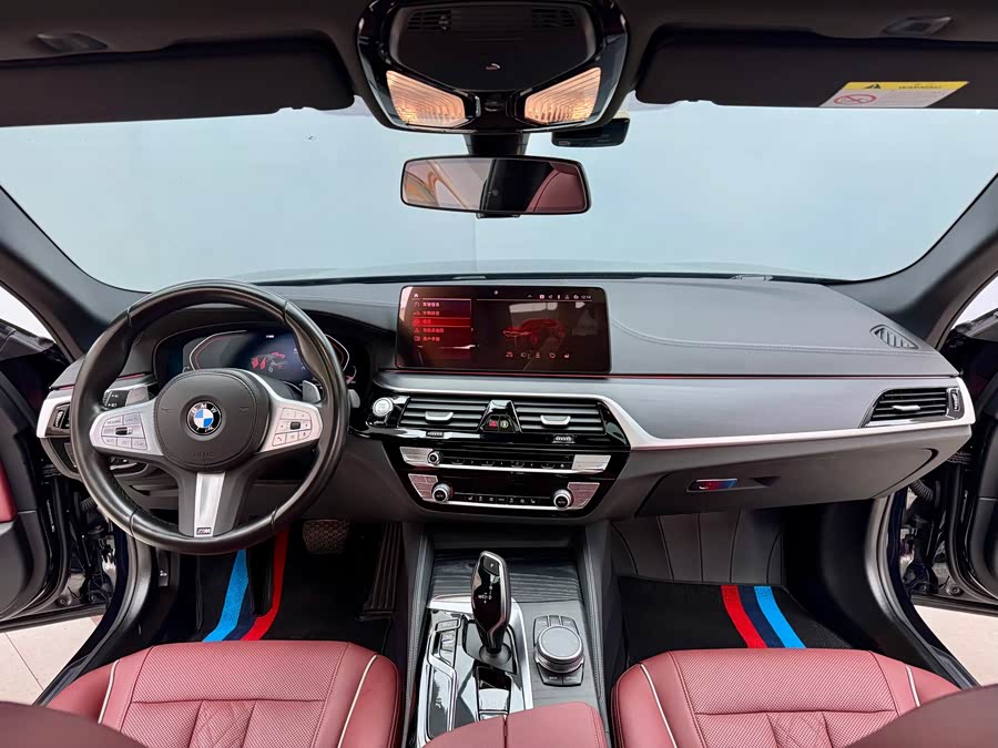BMW 5 Series 2022 — фото 18