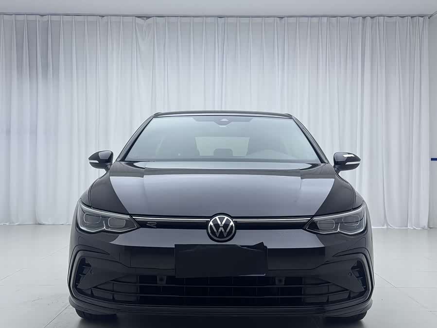 Volkswagen Golf 2021