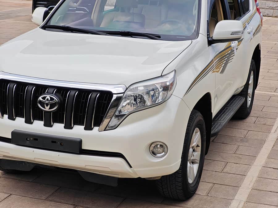 Toyota Prado 2014 — фото 8