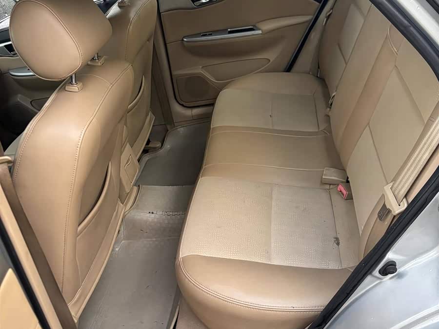 Buick Excelle 2013
