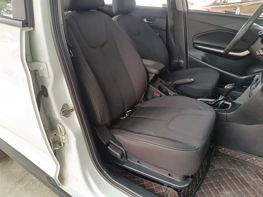 Chery Tiggo 3x 2018 — фото 25