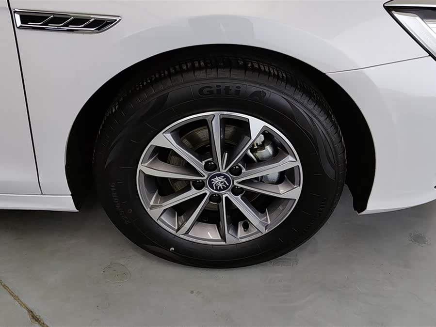 BYD Qin PLUS 2024