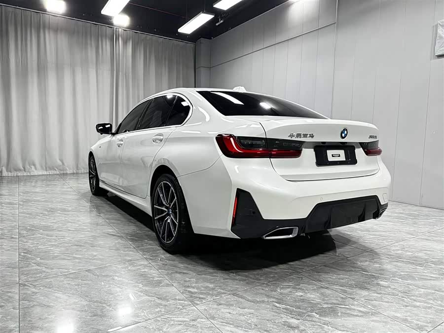 BMW 3 Series 2023