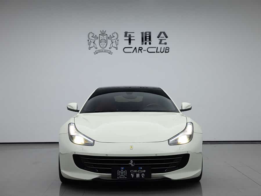 Ferrari GTC4Lusso 2017