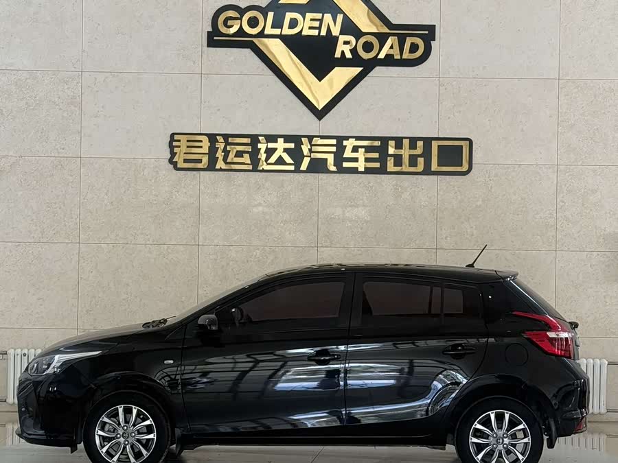Toyota Yaris L 2022